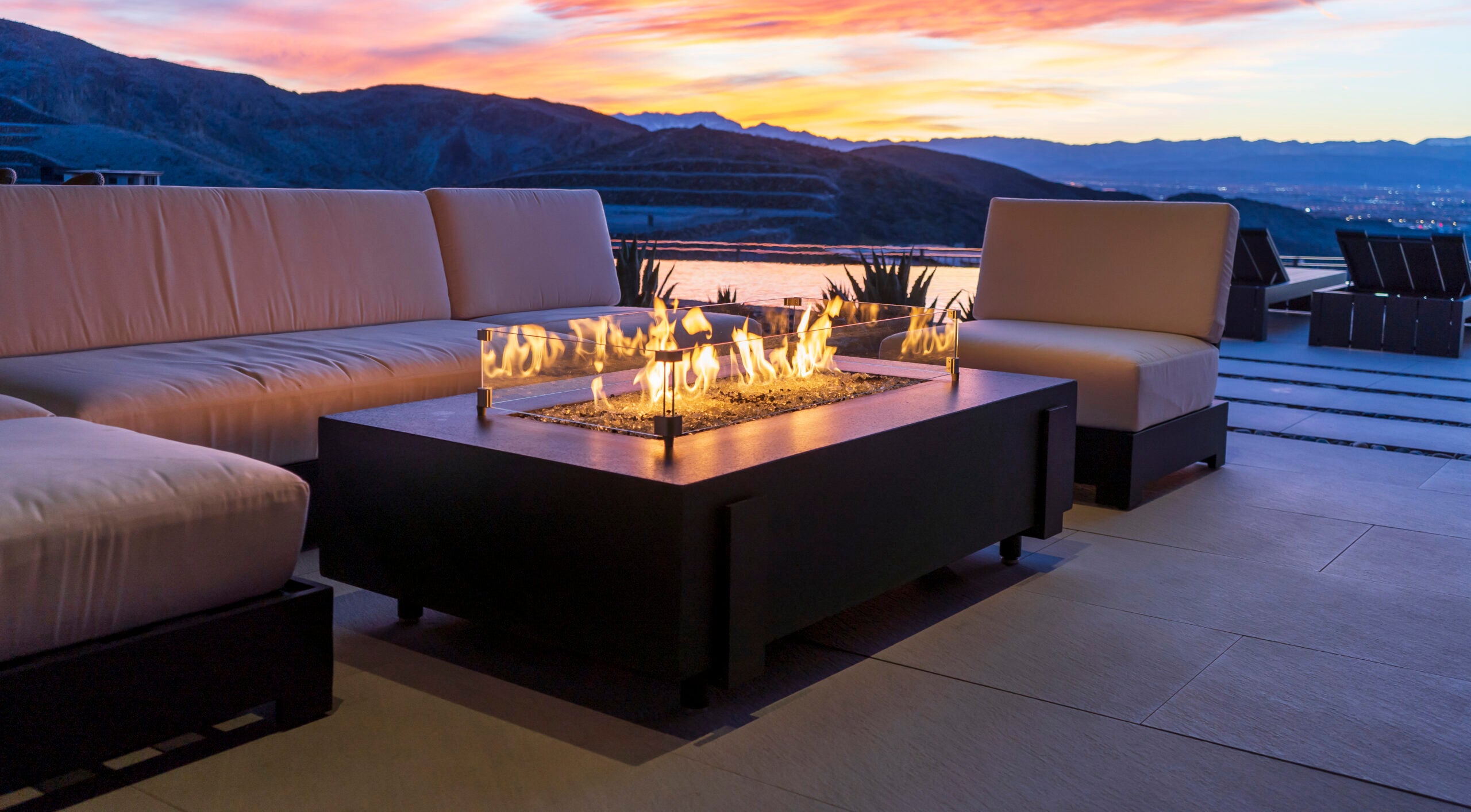 American Fyre Designs Iron Saddle 60" Chat Height Fire Table