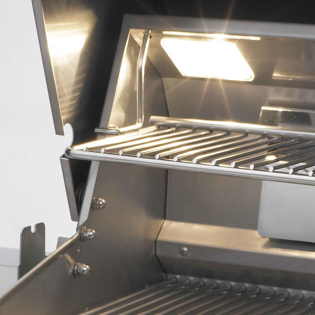 Fire Magic Aurora A790i 36" Built-In Natural Gas Grill With Magic View Window, Infrared Burner, Rotisserie & Analog Thermometer (A790i-8LAN-W)