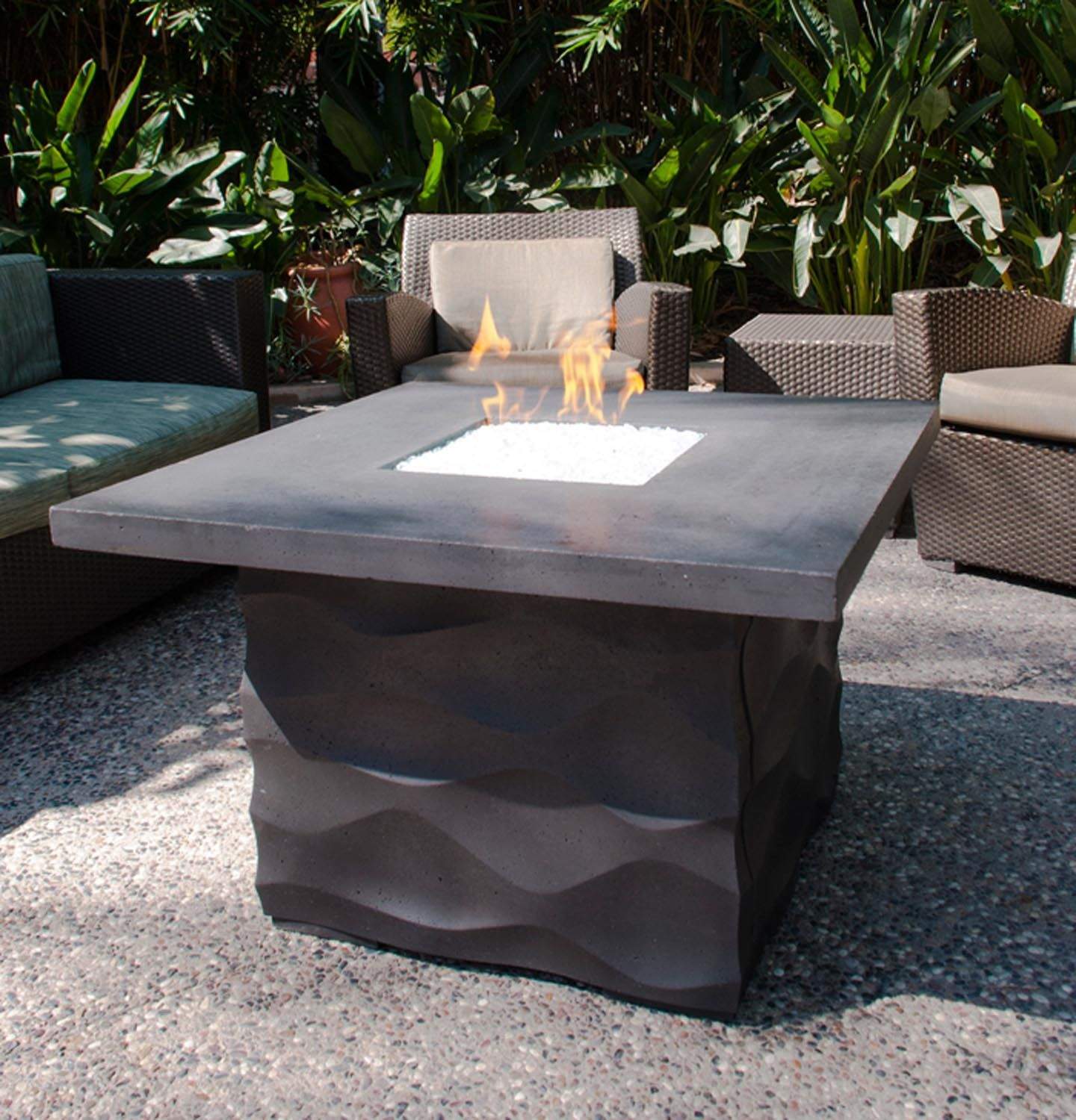 American Fyre Designs Voro 36" Chat Height Fire Table